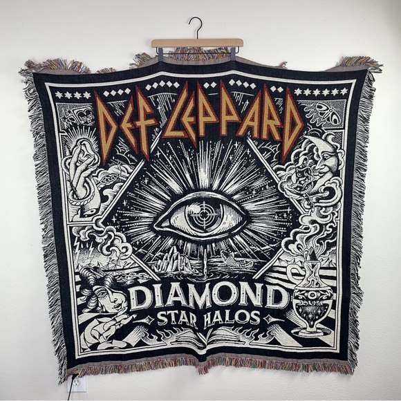 Def Leppard Diamond Star Halo Tour Wall Tapestry - Picture 1 of 4